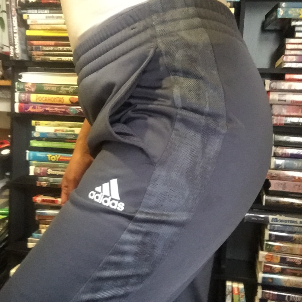 ADIDAS gray joggers(14/16) - Picture 5 of 7